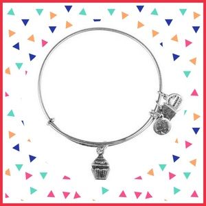 💝 Alex & Ani Cupcake Silver Bracelet Valentine’s